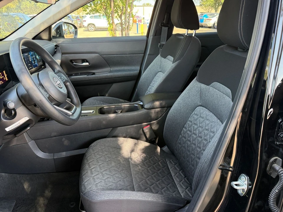 2026 Nissan Kicks - Image 30 of 31