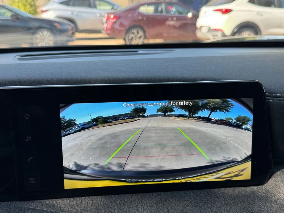 2026 Nissan Kicks - Image 26 of 31