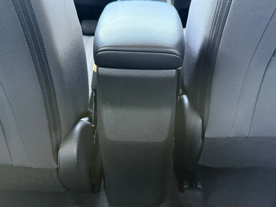 2026 Nissan Kicks - Image 25 of 31