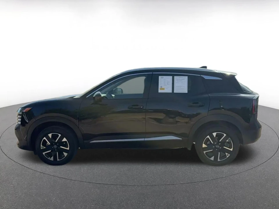 2026 Nissan Kicks - Image 11 of 31