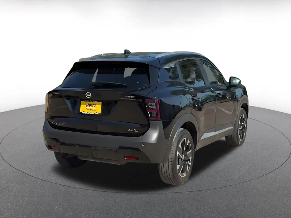 2026 Nissan Kicks - Image 16 of 31