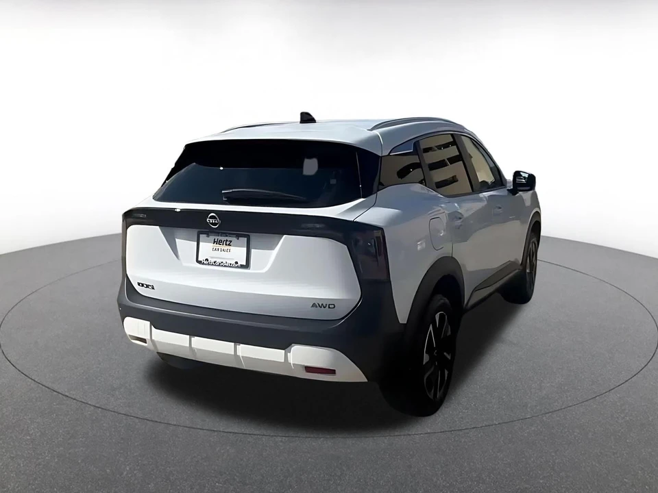 2026 Nissan Kicks - Image 16 of 31