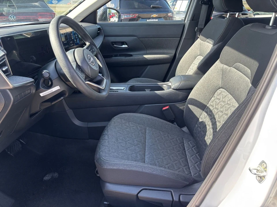 2026 Nissan Kicks - Image 27 of 31
