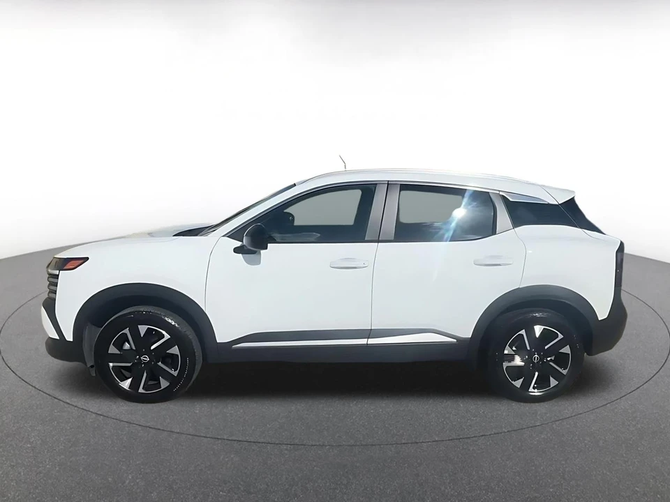 2026 Nissan Kicks - Image 14 of 31