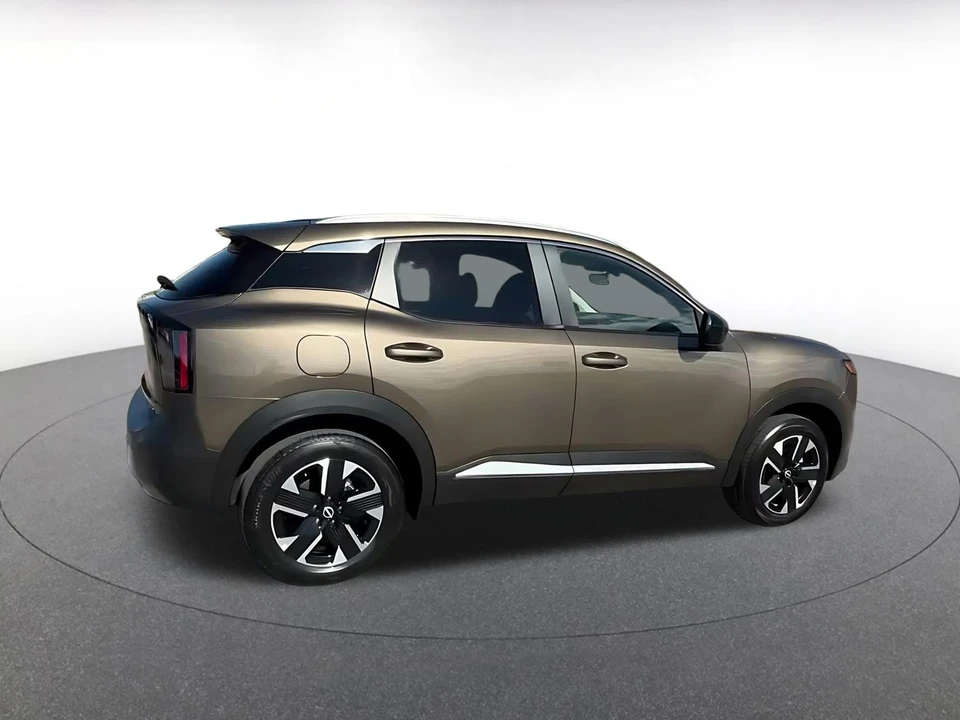 2026 Nissan Kicks - Image 16 of 31