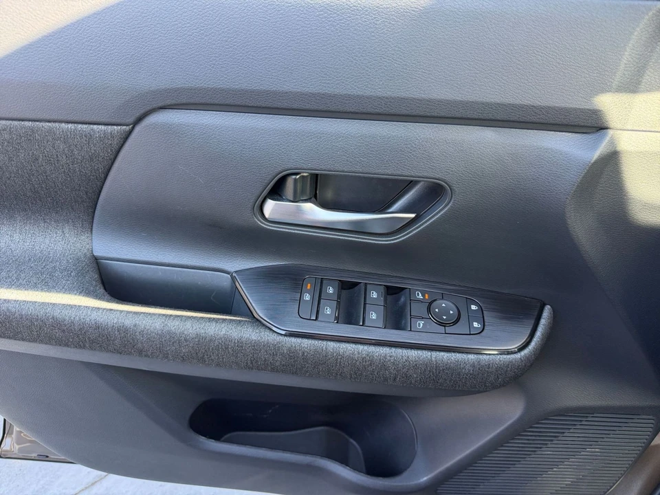 2026 Nissan Kicks - Image 20 of 31