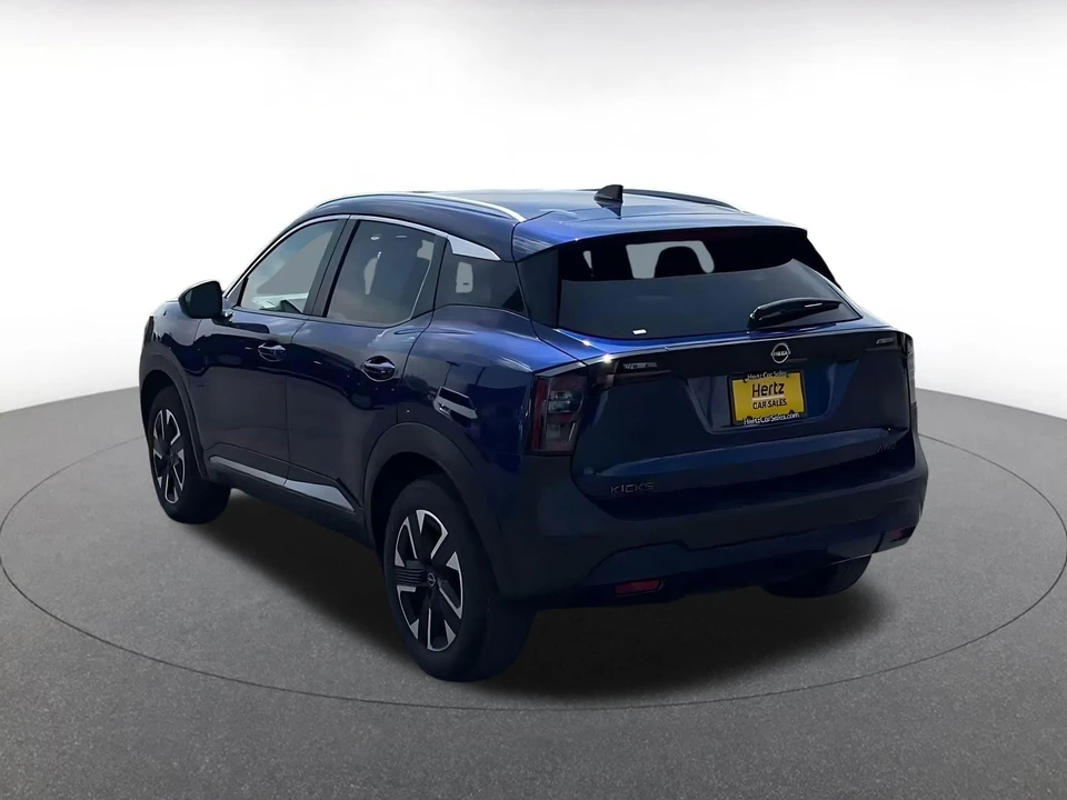 2026 Nissan Kicks - Image 12 of 31