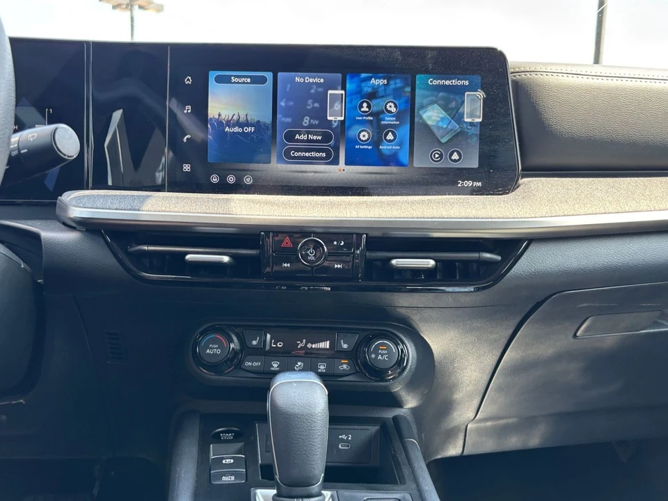 2026 Nissan Kicks - Image 18 of 31