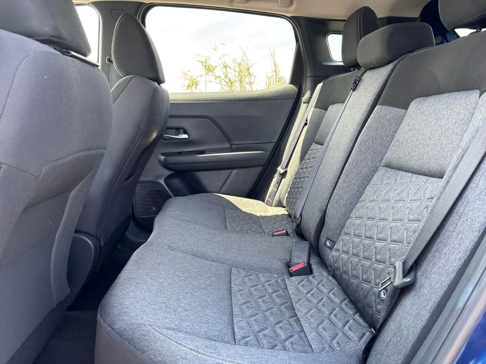 2026 Nissan Kicks - Image 26 of 31