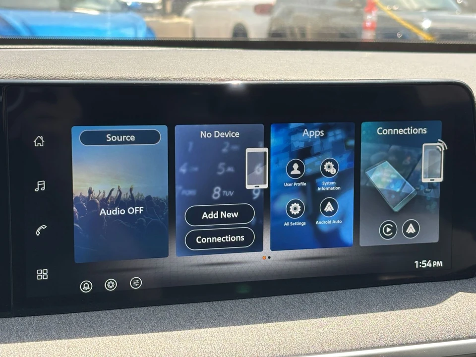 2026 Nissan Kicks - Image 21 of 31
