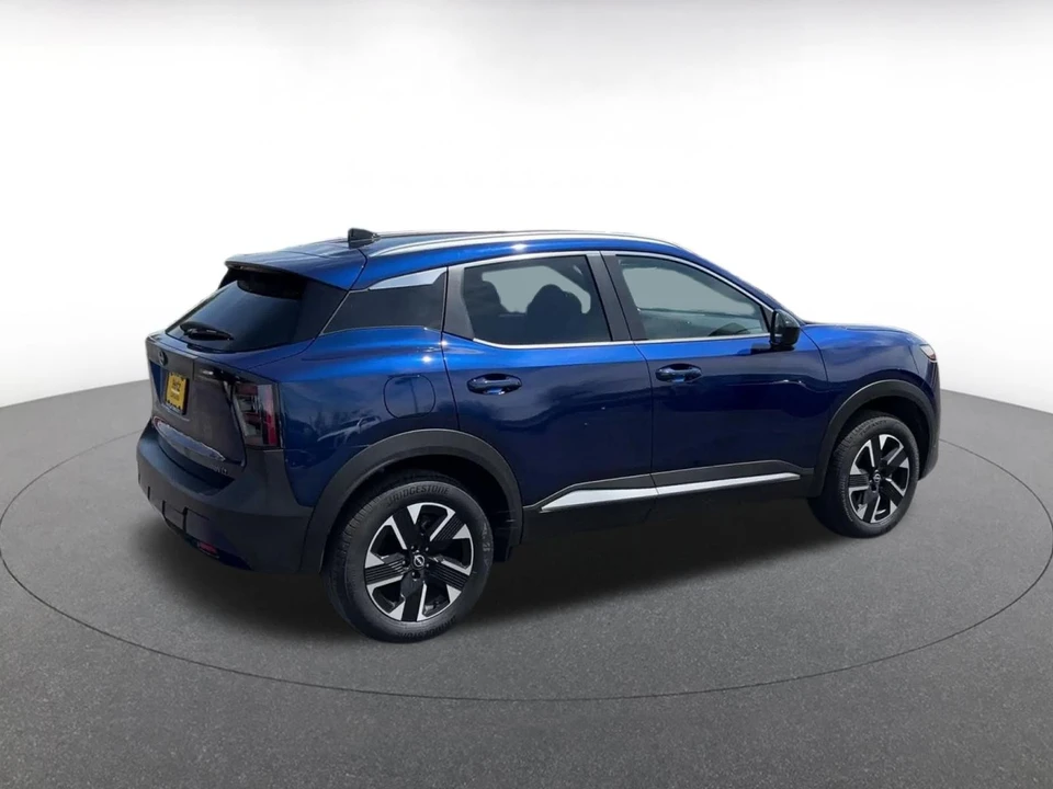 2026 Nissan Kicks - Image 15 of 31