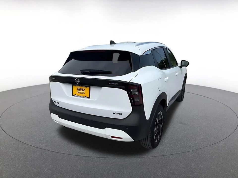2026 Nissan Kicks - Image 16 of 31