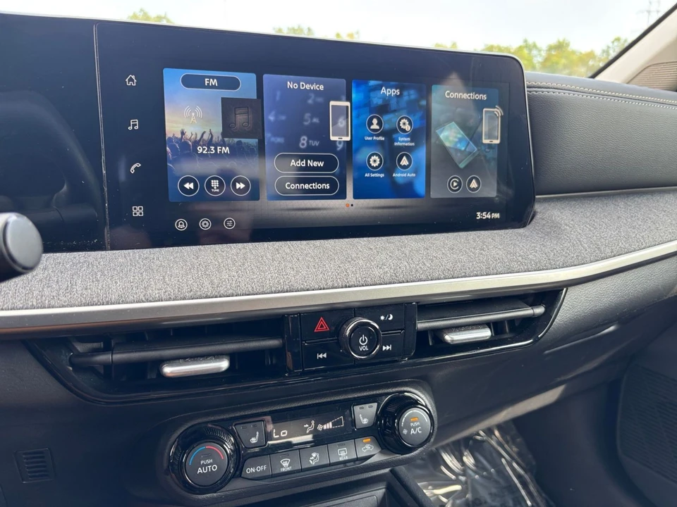 2026 Nissan Kicks - Image 22 of 31