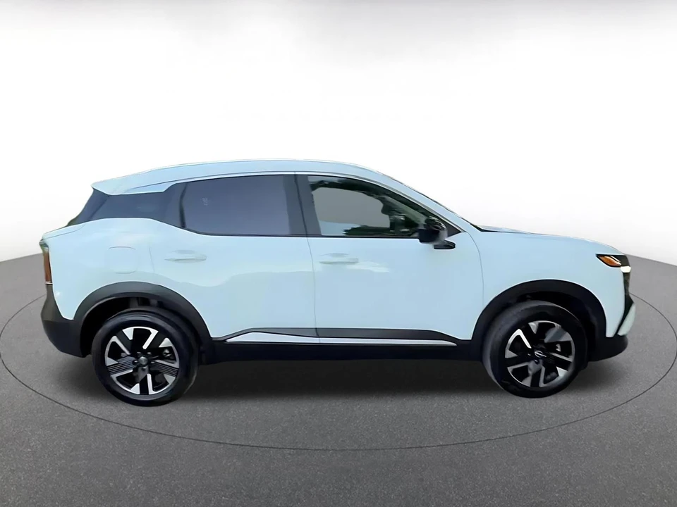 2026 Nissan Kicks - Image 18 of 31