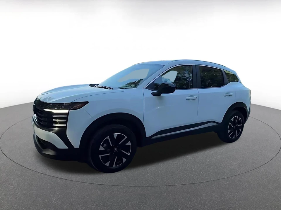2026 Nissan Kicks - Image 9 of 31
