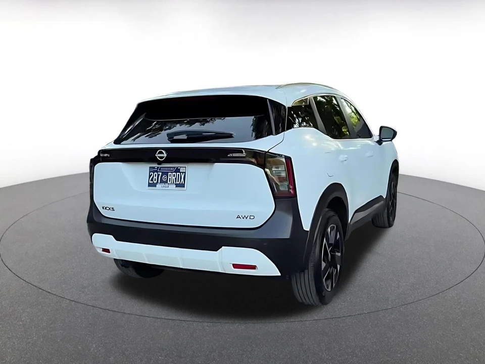 2026 Nissan Kicks - Image 13 of 31