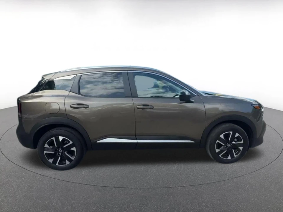 2026 Nissan Kicks - Image 17 of 31