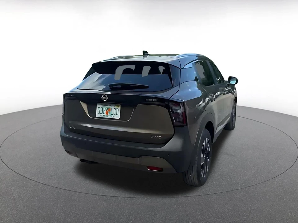2026 Nissan Kicks - Image 15 of 31