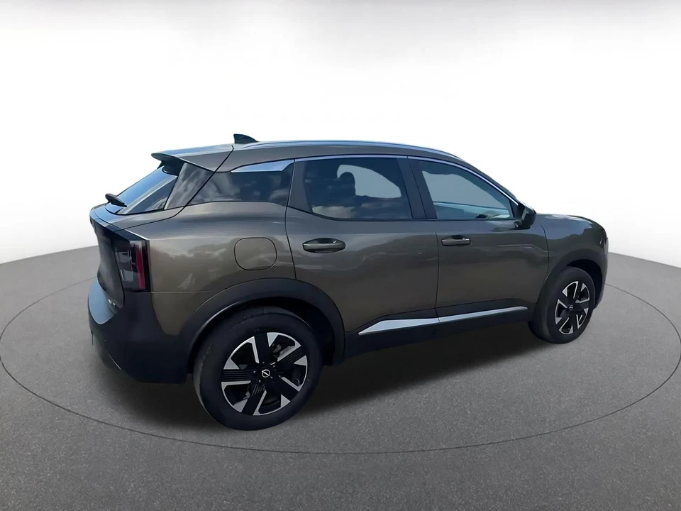 2026 Nissan Kicks - Image 16 of 31