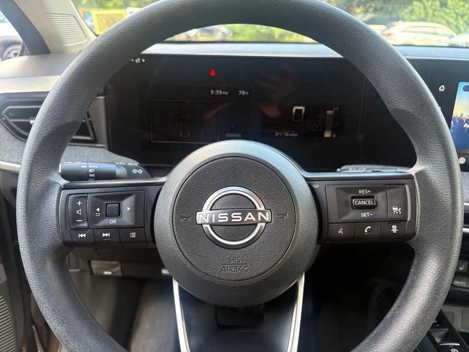 2026 Nissan Kicks - Image 26 of 31
