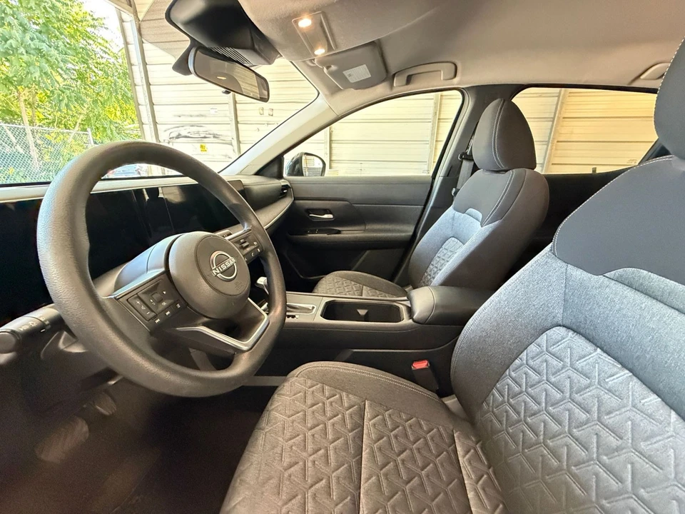 2026 Nissan Kicks - Image 27 of 31