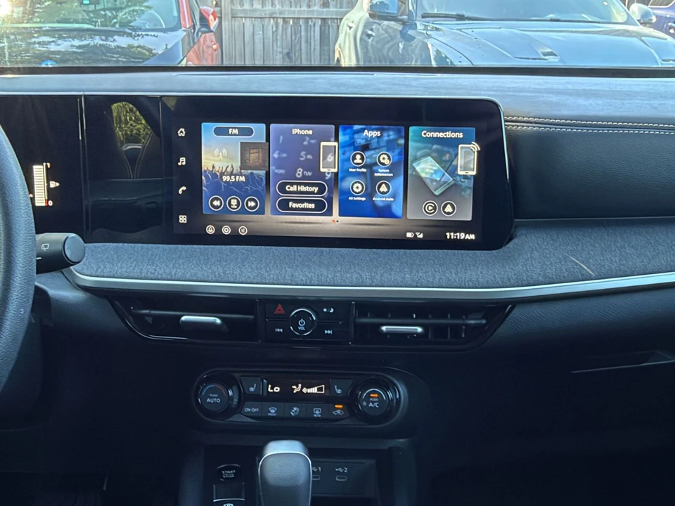 2026 Nissan Kicks - Image 21 of 31
