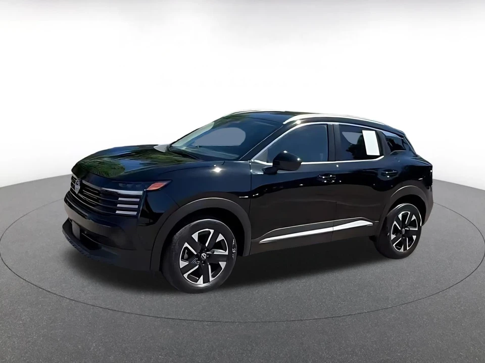 2026 Nissan Kicks - Image 8 of 31