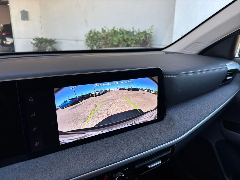 2026 Nissan Kicks - Image 23 of 31