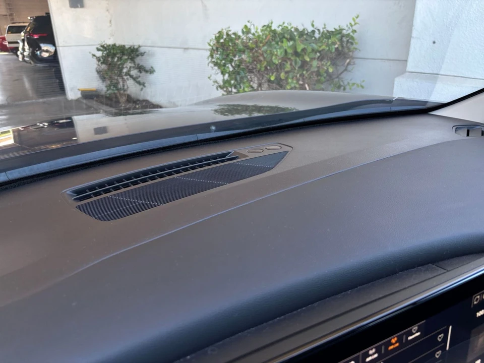 2026 Nissan Kicks - Image 18 of 31