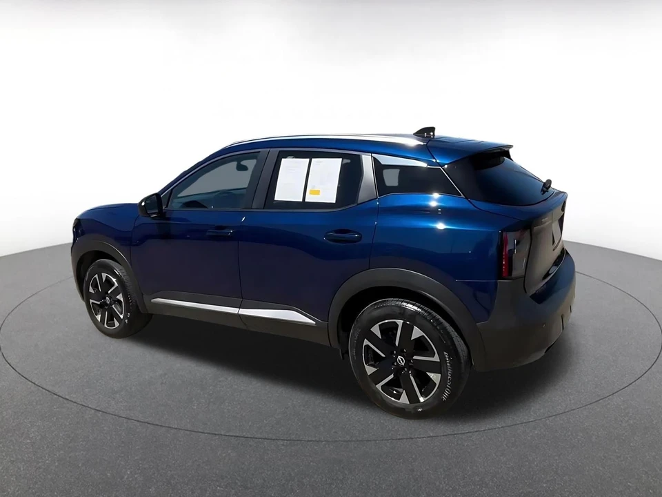 2026 Nissan Kicks - Image 11 of 31