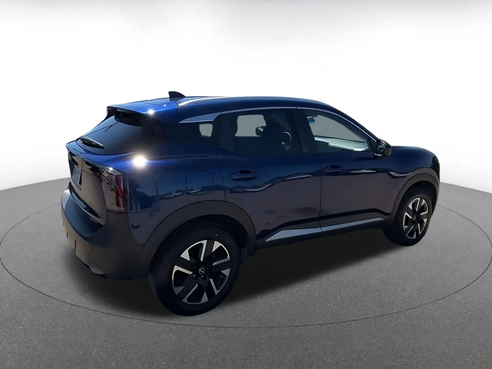 2026 Nissan Kicks - Image 15 of 31