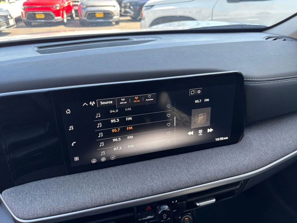 2026 Nissan Kicks - Image 21 of 31