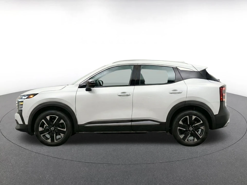 2026 Nissan Kicks - Image 4 of 24