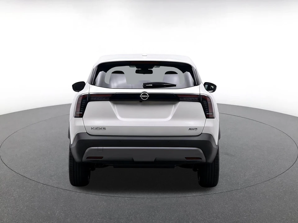 2026 Nissan Kicks - Image 9 of 24