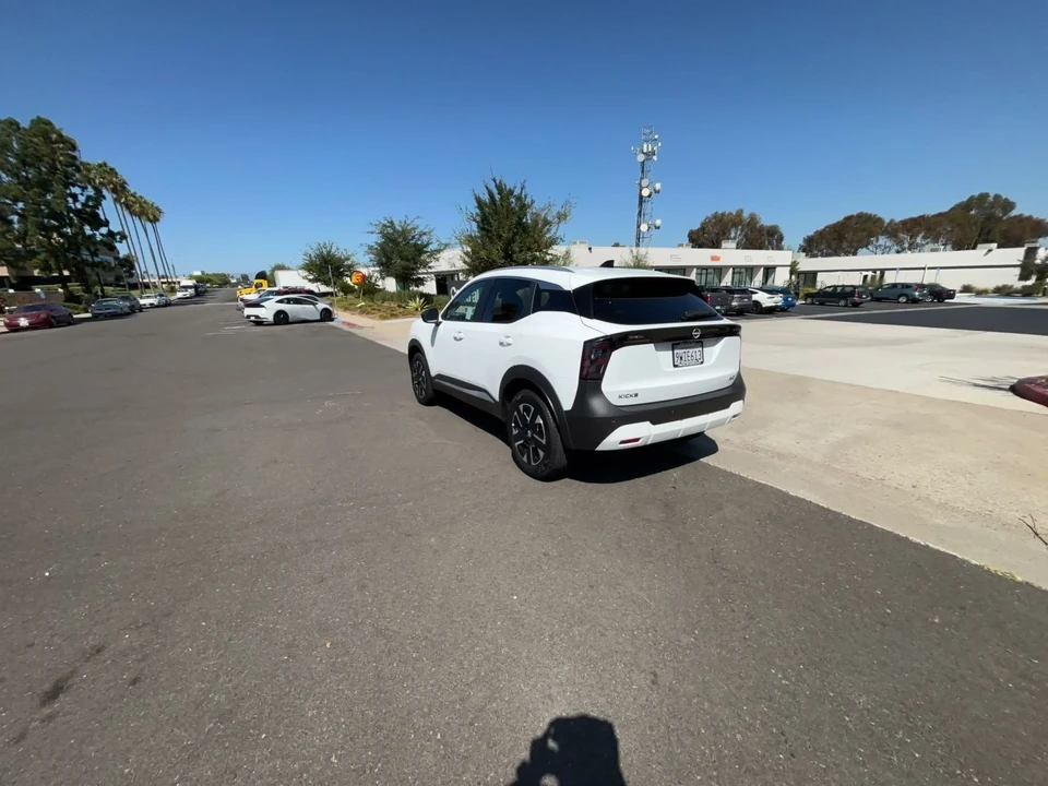 2026 Nissan Kicks - Image 4 of 31