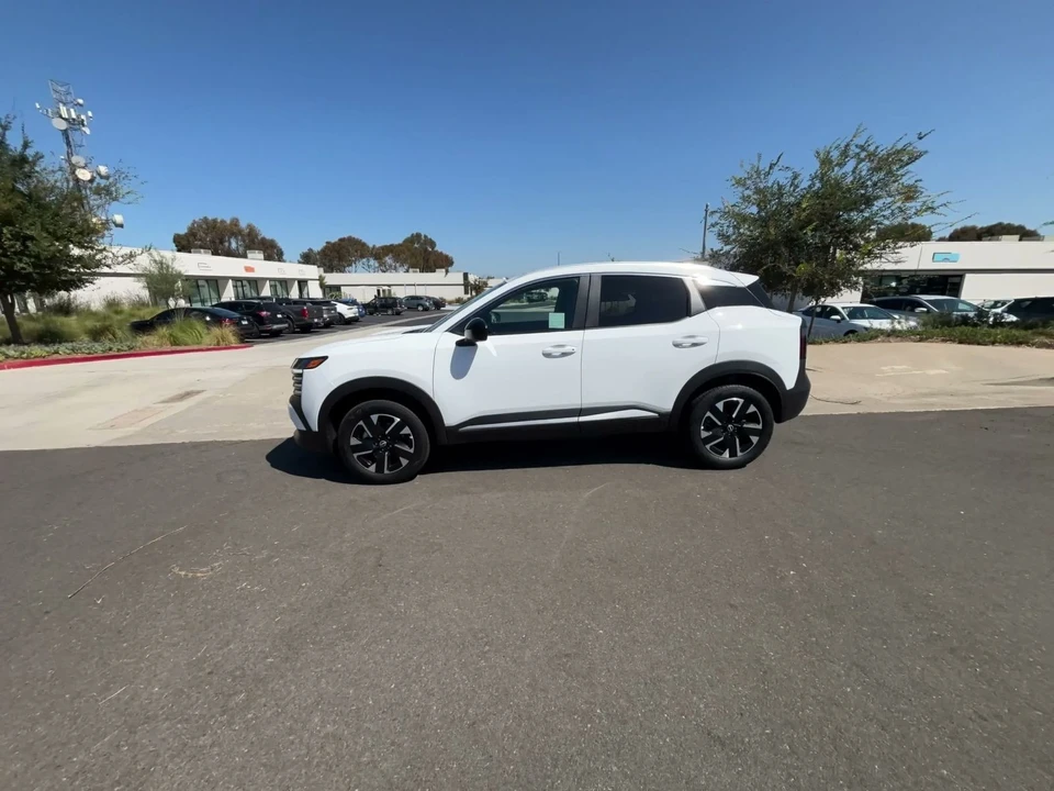 2026 Nissan Kicks - Image 12 of 31