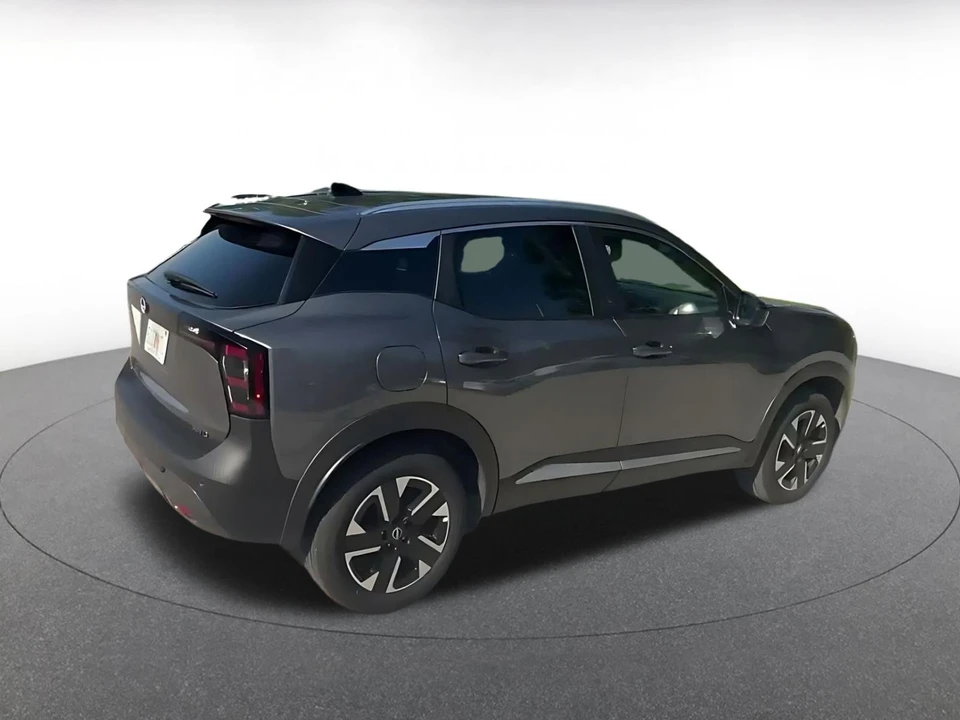 2026 Nissan Kicks - Image 16 of 31