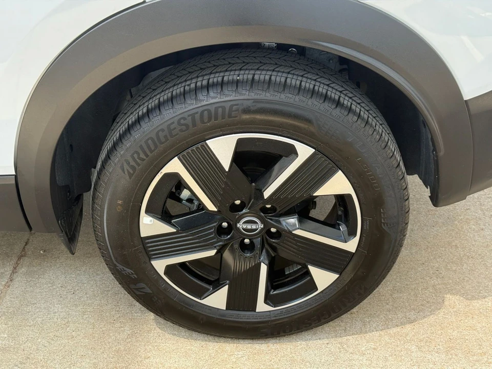 2026 Nissan Kicks - Image 31 of 31