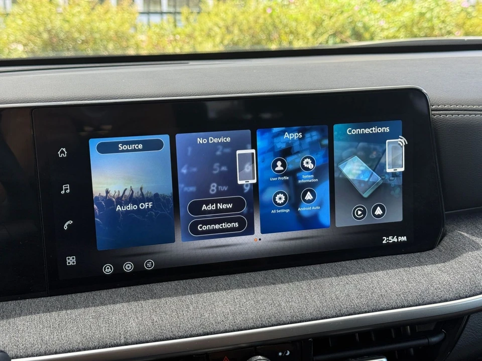 2026 Nissan Kicks - Image 21 of 31