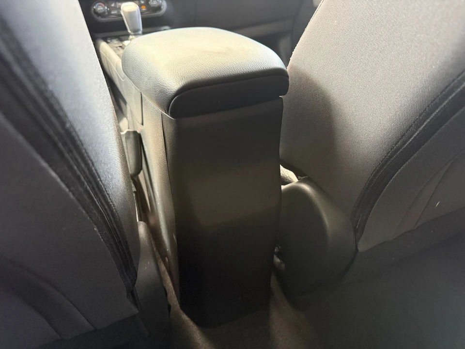 2026 Nissan Kicks - Image 24 of 31