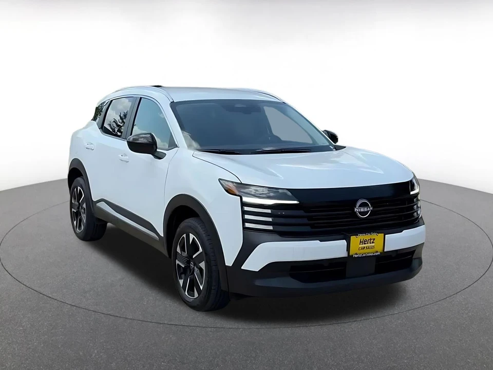 2026 Nissan Kicks - Image 3 of 31