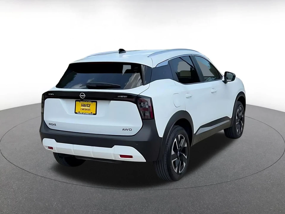 2026 Nissan Kicks - Image 15 of 31