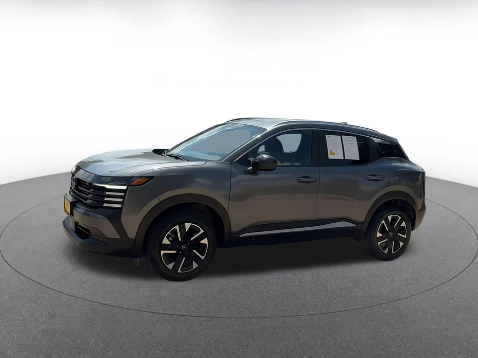 2026 Nissan Kicks - Image 8 of 31
