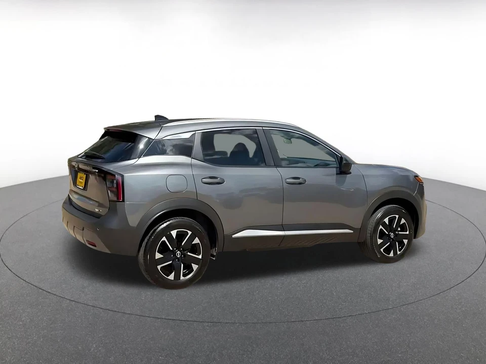 2026 Nissan Kicks - Image 15 of 31