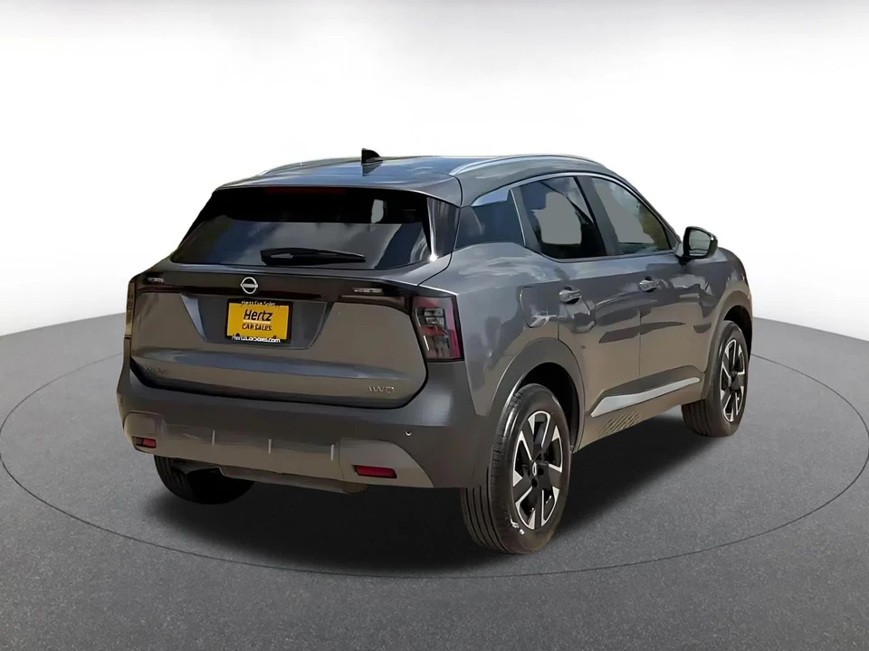 2026 Nissan Kicks - Image 16 of 31