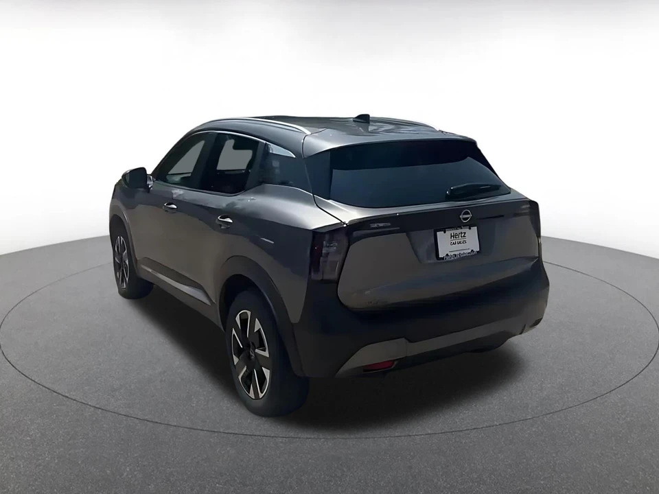 2026 Nissan Kicks - Image 12 of 31