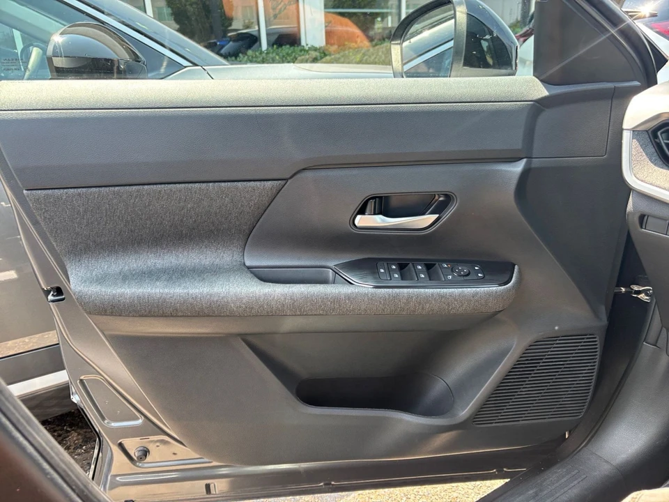 2026 Nissan Kicks - Image 20 of 31