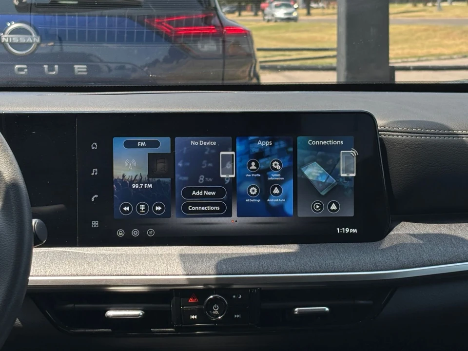 2026 Nissan Kicks - Image 21 of 31