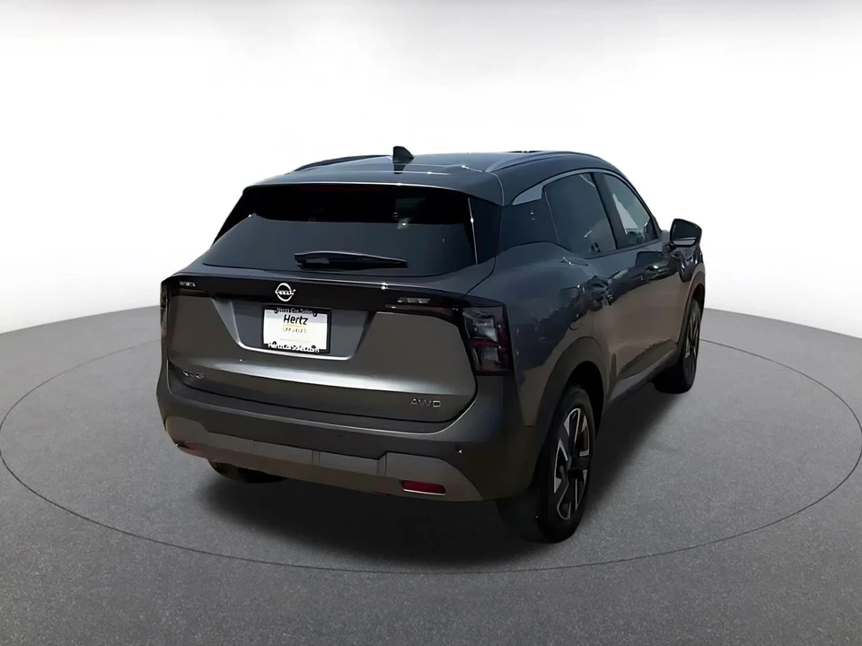2026 Nissan Kicks - Image 16 of 31