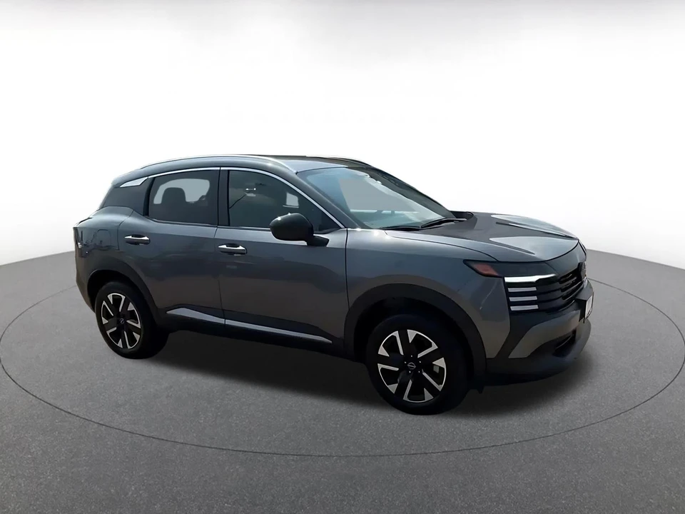 2026 Nissan Kicks - Image 2 of 31